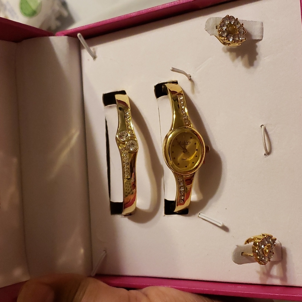 New Gold Jewelry Set